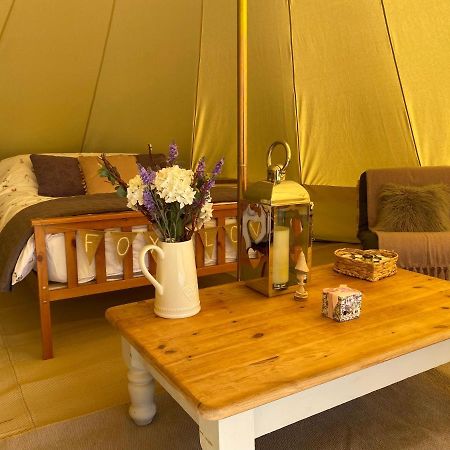 Black Mountains Glamping Hotel Abergavenny Exterior photo
