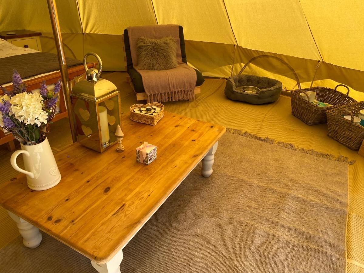 Black Mountains Glamping Hotel Abergavenny Exterior photo