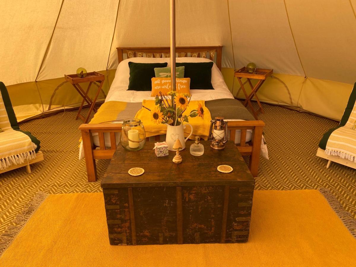 Black Mountains Glamping Hotel Abergavenny Exterior photo